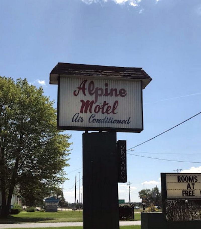 Alpine Motel (Longs Motel) - From Web Listing (newer photo)